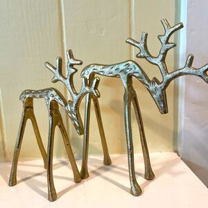 New Christmas Reindeer Pair